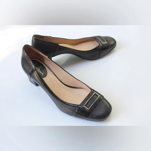 Cole Haan low pumps - Picture 9 of 10